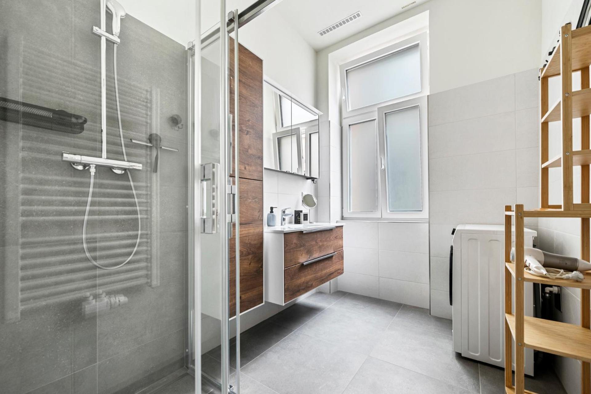 Cozy, Generous City Apartment - 10 Min To City-Centre - Contactless 24H Check-In Vienna Exterior photo